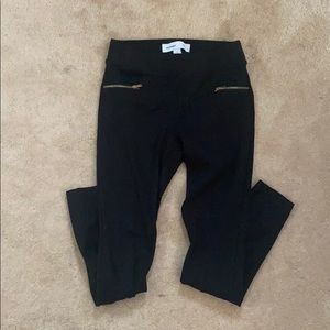 Old Navy Stevie pants with gold zippers